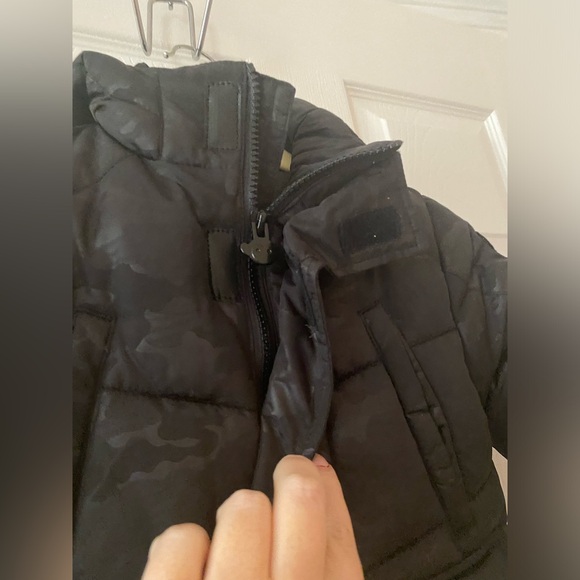 NWT black camo Appaman summit puffer coat in size 2T - Picture 6 of 9